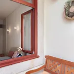 Vibrant Flat By Sao Bento W/balcony - Loureiro140 公寓