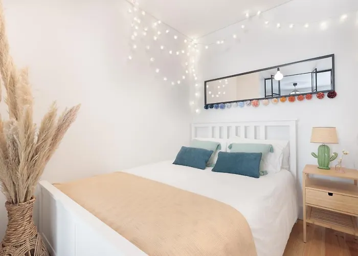 Vibrant Flat By Sao Bento W/balcony - Loureiro140 波尔图