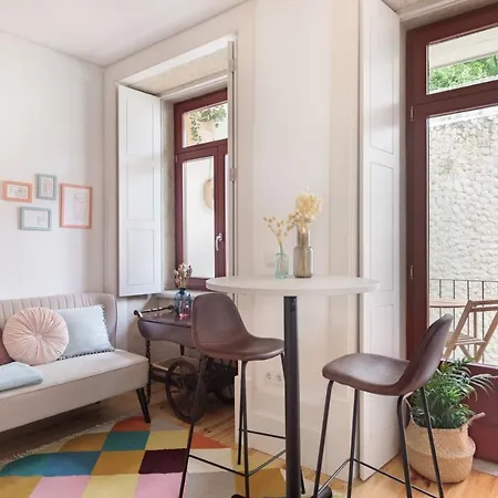 Apartment Vibrant Flat By Sao Bento W/balcony - Loureiro140