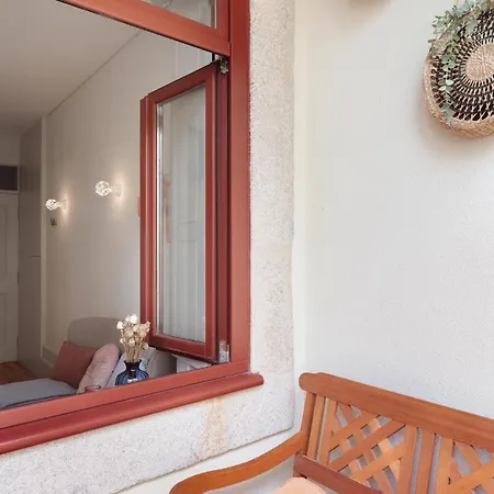 Vibrant Flat By Sao Bento W/balcony - Loureiro140 Apartment